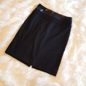 Black Adrienne Vittadini Pencil Skirt